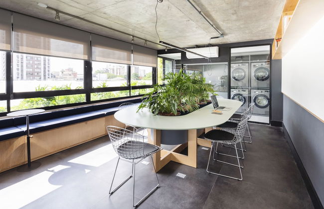 Charlie Porto Alegre Praça 4 - Foto 52