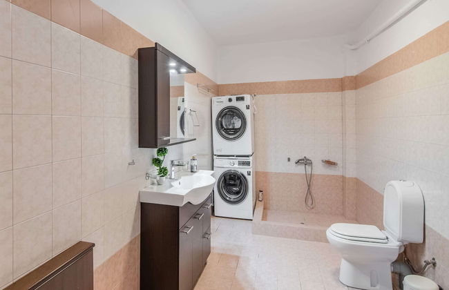 Inviting Villa in Anavissos With Communal Pool - Foto 26