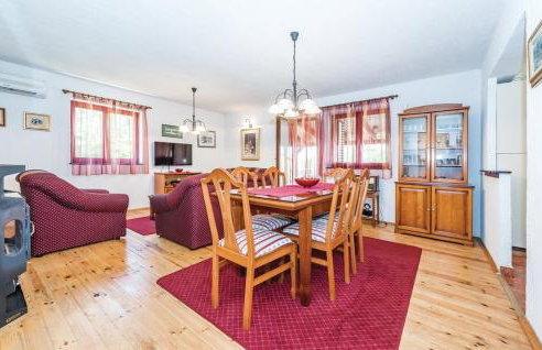 Villa Stone Medal - Photo 69