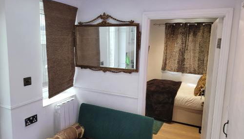 Sweet mini 1 bedroom flat-sleeps up to 2 guest - Foto 3