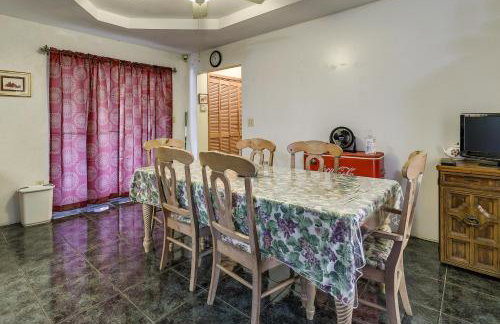 Screened Porch Remote Harlingen House! - Foto 10