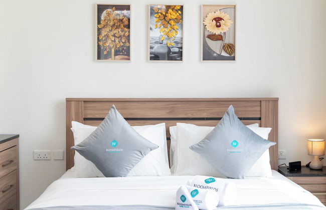 Bloomfields Artistic STU in The View - Photo 10