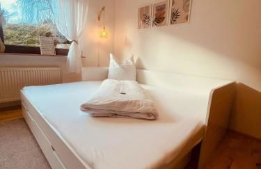 Wohnung IDA ruhig, modern mit Parkplatz bei RW und VS - Foto 5