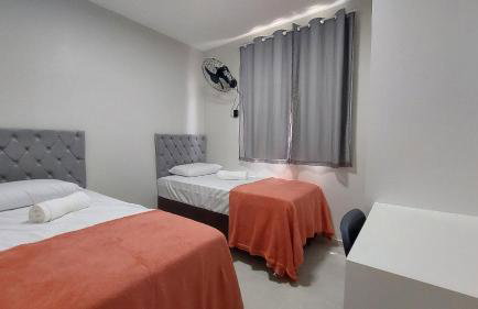 Apê confortável no Cond. Jardim dos Coqueiros - Foto 6