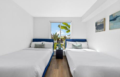 The Turquoise Lounge - Chic 2BR Beach view Pool, Sauna - Foto 19