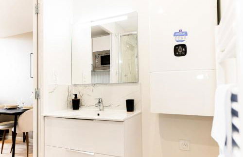 Le Soft - Beau logement - Centre - Gare - Tram - Superbe vue Sarthe - Foto 18