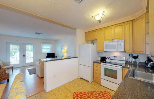 Blue Wave Villa East - Photo 11