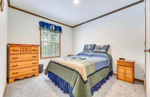 Less Than 1 Mi to Beach Peaceful Brant Lake Home! - Foto 20