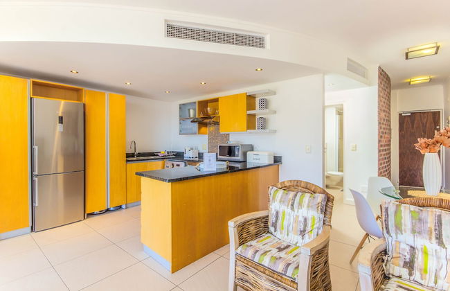 Two Bedroom With Private Balcony - Foto 6