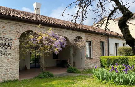 Agriturismo Borgo Buzzaccarini Rocca di Castello - Foto 1