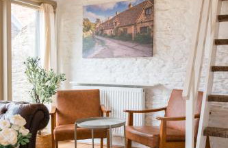 Charming Stone Cottage - Cotswolds Farm Stay - The Bullpen - Photo 21