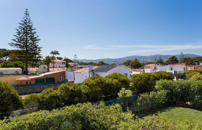 JOIVY 3-BR Cottage w/Terrace & Garden in Colares - Foto 35