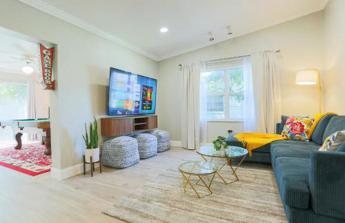 Pool Table, Minigolf, Games at Pondside FunHouse - Foto 6