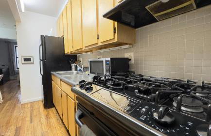Charming 2BR in Harlem, Steps from Central Park! - Foto 10