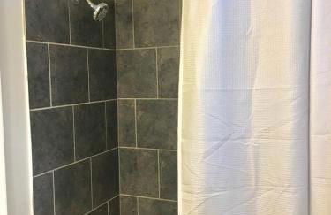 Beautiful Lakefront Chalet in the Poconos! - Foto 39