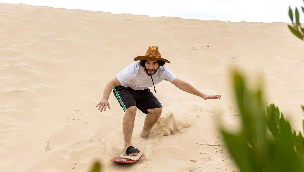 Conache Sandboarding