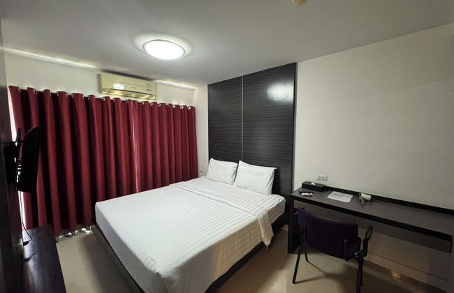 Palette Bella B All Suites Bangkok Hotel - Photo 23