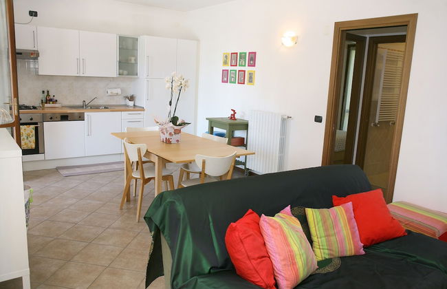 Apartments "and Ciclamini" in Moniga del Garda - Photo 8