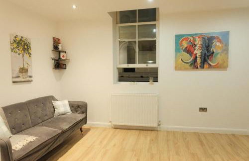 Amanah Properties - Stylish Retreat for Friends & Families Zone 1 Sleeps 5 - Foto 33