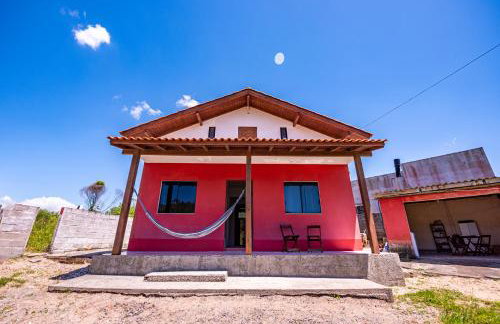 Casa a 900m da Praia, com Churrasqueira, Varanda com Rede e Terreno grande - Foto 17