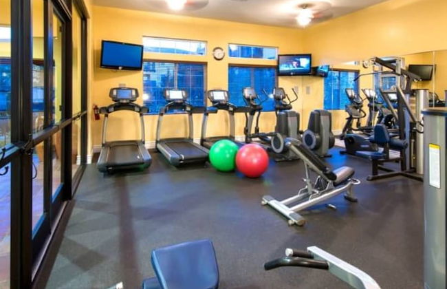 Bluebird Suites in Santa Clara - Foto 11