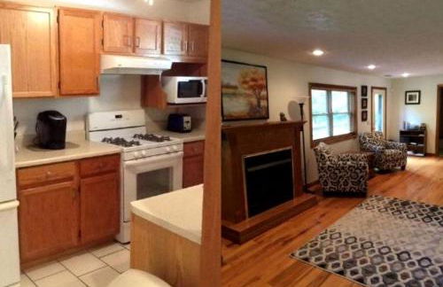 Comfortable Cabin Rental Perfect for an Outdoor Adventure near Elkins, West Virginia - Foto 8