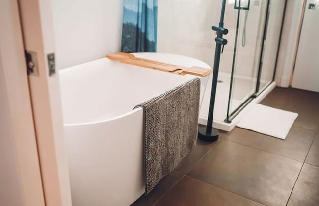 Lakeview Mid Century Luxury Cottage Citq 311414 - Photo 56