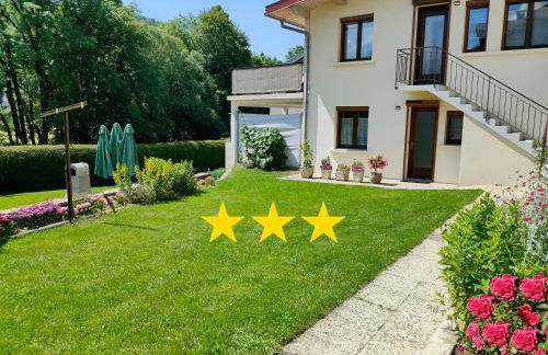 Gîte 1805Bis Montagnes du Jura avec Spa et Sauna classé 3 étoiles - Foto 2