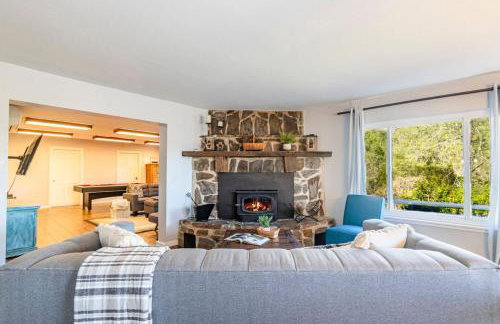 Sierra Vista by Willowbend Creek and waterfalls, Sleeps 16, with Hot tub, Play Yard, Arcade - Foto 34