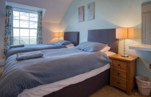 Bayview 2 - 2 Bedroom Apartment - Penally - Photo 24