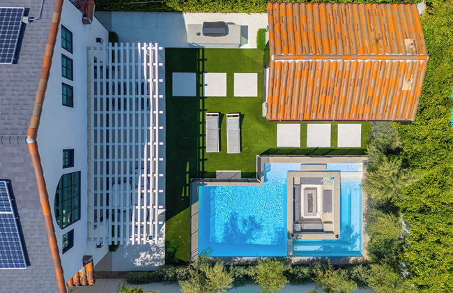 Villa Camellia - Charming 5 BR Home in the Heart of Studio City - Photo 62