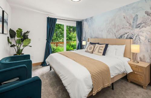 Luxury 6 BR Mansion w Water Views & Walk to Beach - Foto 42