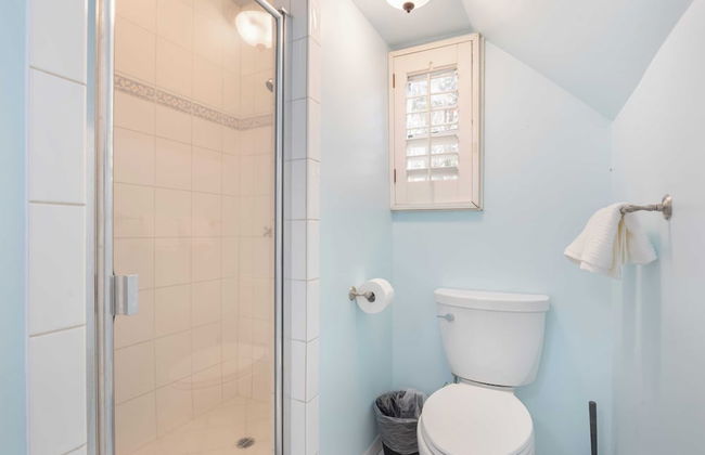 A-lister by Avantstay Hollywood Hills Luxe Group Escape w/ Pool - Photo 23