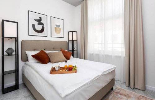 H11 Aparthotel - Photo 72