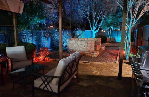 Great for Gatherings! Stylish Allen Home with Patio - Foto 38