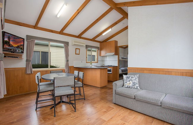 Lake Hamilton Motor Village & Caravan Park - Photo 19