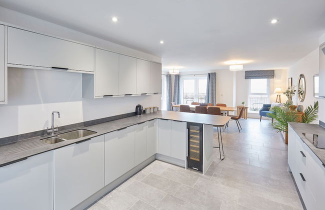 Host Stay 3 Queens Court - Photo 7