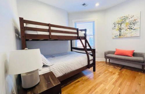 Modern 4BR Columbia Heights Gem Walk 2 Metro & Shops - Foto 21