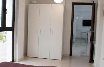 Modern villa with a private pool - Foto 25