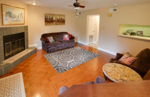 Baton Rouge Townhome with Pool Access - 7 Mi to LSU! - Foto 6