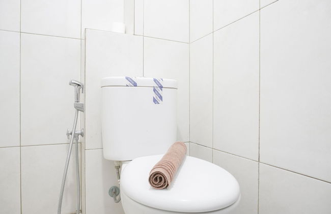 Minimalist And Cozy Studio Room At The Nest Puri Apartment - Foto 12