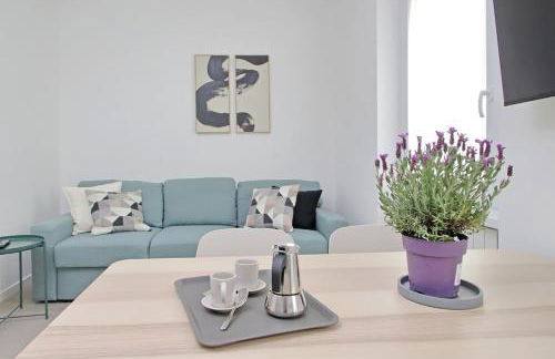 Brand New Modern Apt 2 Stops to Colosseum - Photo 1