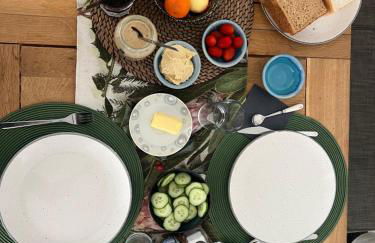 Room at Wallington Green room for professionals, near station, 30 min to London Bridge, 27 min to LDN Victoria - Foto 5