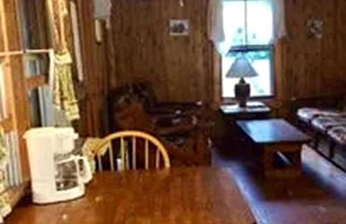 Lakefront Cabin Rental with Large Screen Porch near Baxter State Park, Maine - Foto 16