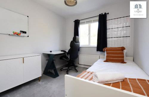 Spacious 3 Bed Home In The Heart Of Bridgend - By EKLIVING LUXE Short Lets & Serviced Accommodation - Foto 13