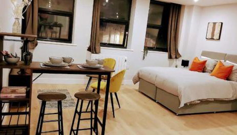 Market Haven Kingsize Studios Town Centre with Netflix, Business & Leisure travellers, multiple units available - Foto 4