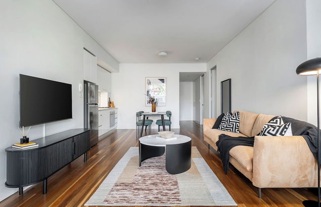 Crown Street Apartments by Urban Rest - Photo 26