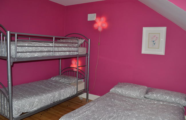 Lios Mór - 5 bed self catering house - Photo 6