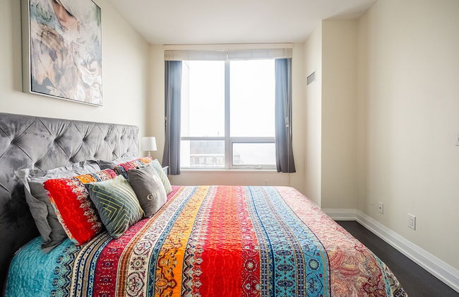 Modern Apartments in North York - Photo 34