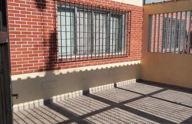Casa Completa 100m da Praia 8 Pessoas Churrasqueira-garagem para 2 carros - Photo 2